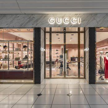 Gucci somerset store